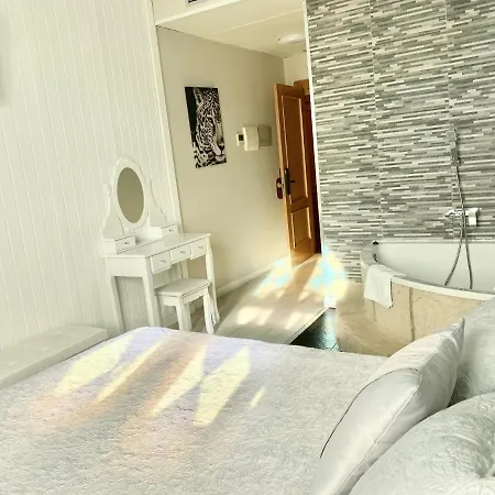 Castillo Bonavia Hotel