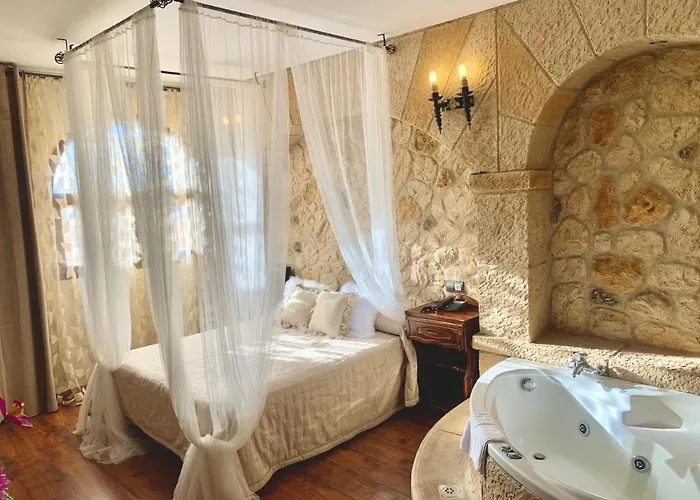 Castillo Bonavia 3* Pedrola